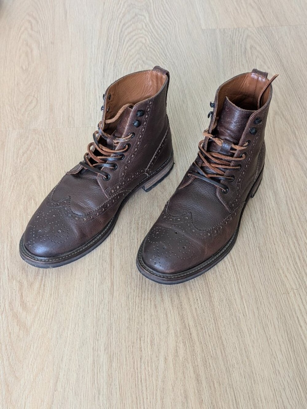 Banana Republic Wingtip Dress Brogue Boots Mens 9.5